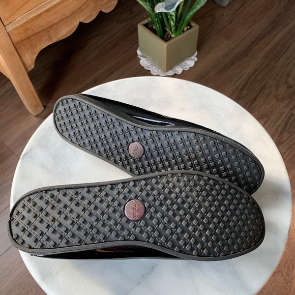 Me Too black patent leather flats - Picture 4 of 6